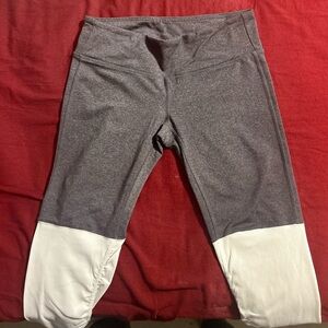 All Yoga Goddess Legging - Print
Color: Stormy Heather/Natural